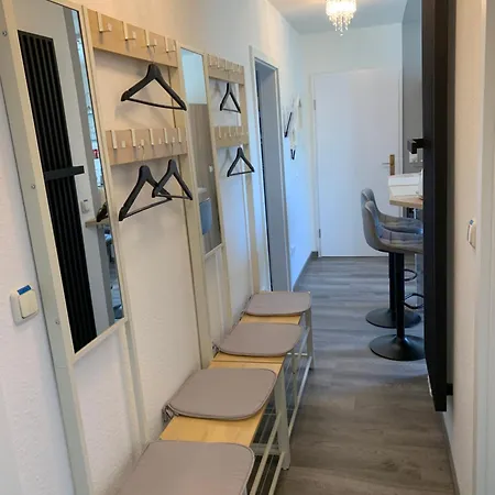 -fewo Benz- Exklusive Im Stadtzentrum Von Modernes Ambiente, 3 Einzelzimmer Fuer Bis Zu 6 Gaeste - Voll Ausgestattet Mit Waipu-tv Und High-speed-wlan Bettwaesche Und Handtuecher Inklusive! *