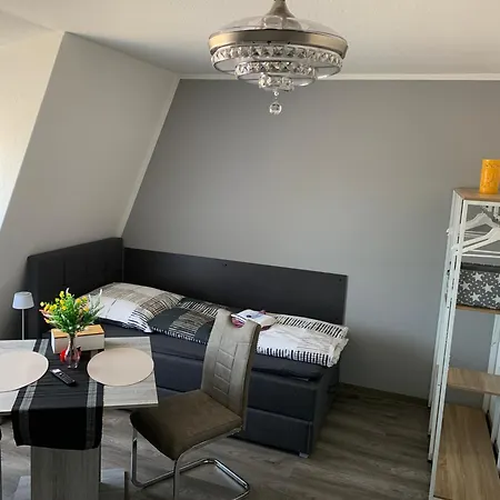 -fewo Benz- Exklusive Im Stadtzentrum Von Modernes Ambiente, 3 Einzelzimmer Fuer Bis Zu 6 Gaeste - Voll Ausgestattet Mit Waipu-tv Und High-speed-wlan Bettwaesche Und Handtuecher Inklusive! *