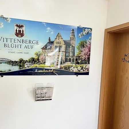 -fewo Benz- Exklusive Im Stadtzentrum Von Modernes Ambiente, 3 Einzelzimmer Fuer Bis Zu 6 Gaeste - Voll Ausgestattet Mit Waipu-tv Und High-speed-wlan Bettwaesche Und Handtuecher Inklusive!