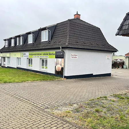 -fewo Benz- Exklusive Im Stadtzentrum Von Modernes Ambiente, 3 Einzelzimmer Fuer Bis Zu 6 Gaeste - Voll Ausgestattet Mit Waipu-tv Und High-speed-wlan Bettwaesche Und Handtuecher Inklusive!