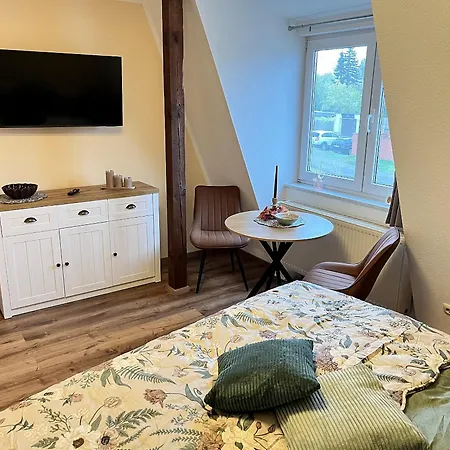 -fewo Benz- Exklusive Im Stadtzentrum Von Modernes Ambiente, 3 Einzelzimmer Fuer Bis Zu 6 Gaeste - Voll Ausgestattet Mit Waipu-tv Und High-speed-wlan Bettwaesche Und Handtuecher Inklusive! Apartament