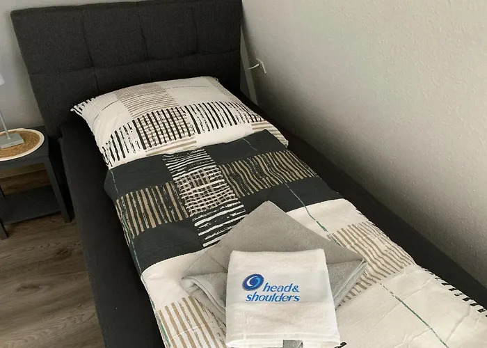 شقة -fewo Benz- Exklusive Im Stadtzentrum Von Modernes Ambiente, 3 Einzelzimmer Fuer Bis Zu 6 Gaeste - Voll Ausgestattet Mit Waipu-tv Und High-speed-wlan Bettwaesche Und Handtuecher Inklusive! فيتينبيرغ