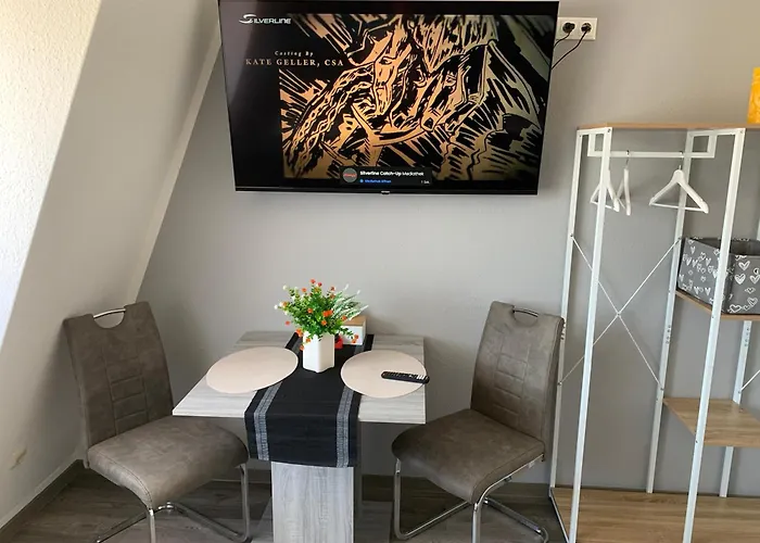 -fewo Benz- Exklusive Im Stadtzentrum Von Modernes Ambiente, 3 Einzelzimmer Fuer Bis Zu 6 Gaeste - Voll Ausgestattet Mit Waipu-tv Und High-speed-wlan Bettwaesche Und Handtuecher Inklusive! * فيتينبيرغ