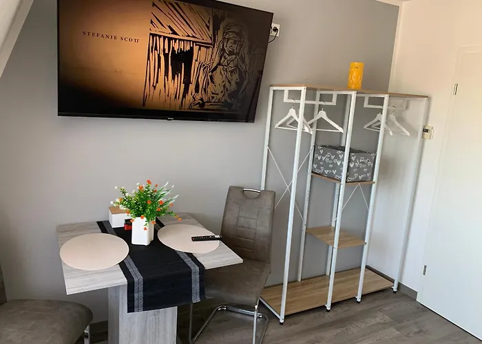 -fewo Benz- Exklusive Im Stadtzentrum Von Modernes Ambiente, 3 Einzelzimmer Fuer Bis Zu 6 Gaeste - Voll Ausgestattet Mit Waipu-tv Und High-speed-wlan Bettwaesche Und Handtuecher Inklusive! * فيتينبيرغ